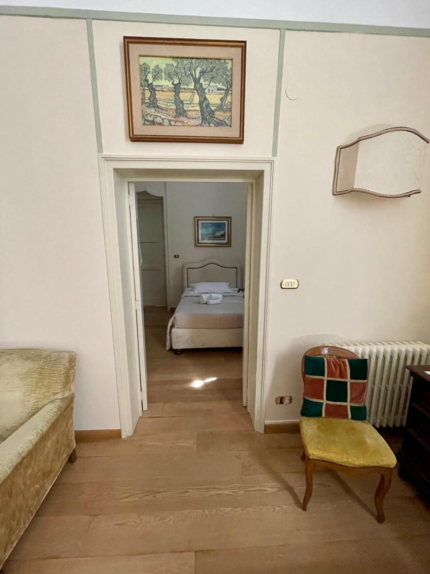 4 Balconi Rooms- Dimora Arditi B&B Lecce Exterior foto